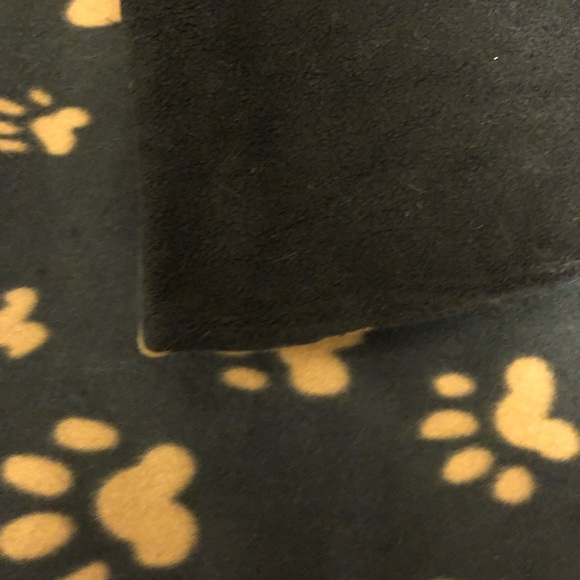 Cat or Dog Reversible Double Fleece Blanket 26”x30” - Picture 3 of 6